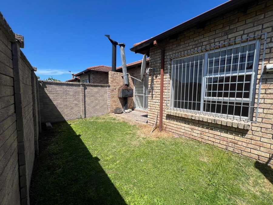 To Let 2 Bedroom Property for Rent in Walmer Heights Eastern Cape